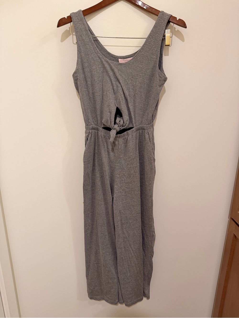 coco + jaimeson Sleeveless Grey Tie-Front Jumpsuit Size M